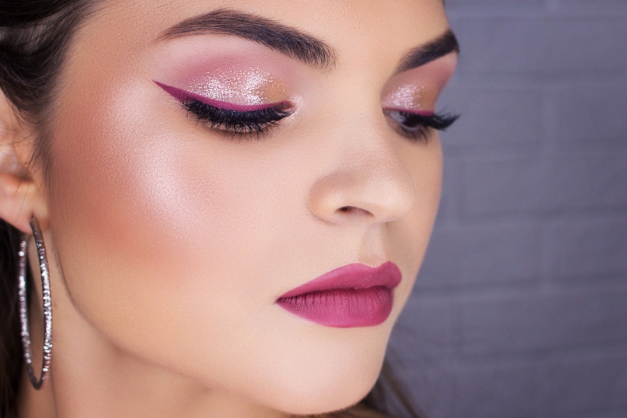 7 Stunning Autumn Makeup Looks And Trends In New York 5 Essential eyeshadow and eyeliner techniques for autumn looks.