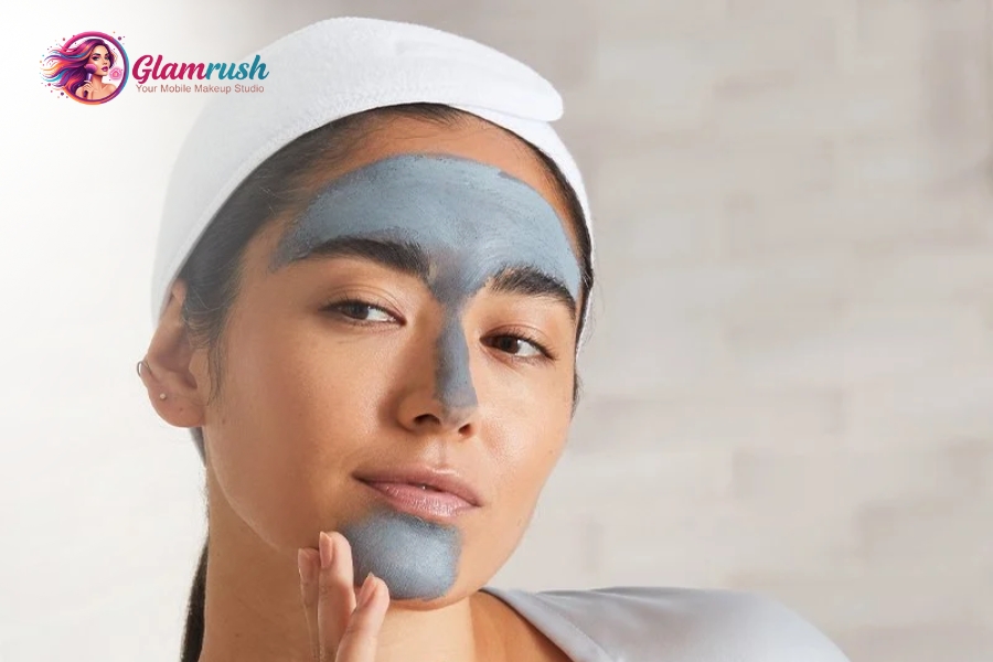 A Pro Guide to Managing Oily T-Zone For Lasting Makeup 2 Exfoliate regularly with salicylic acid to unclog pores.