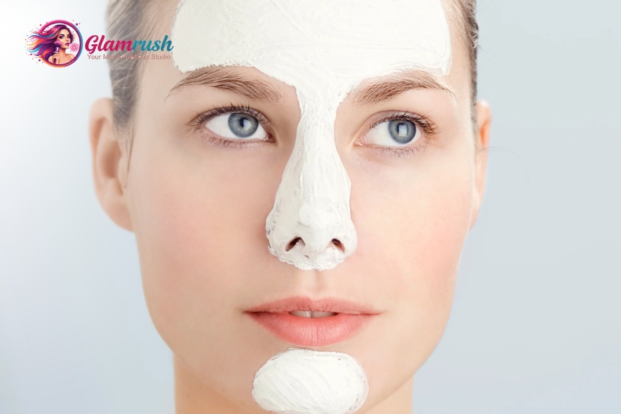 A Pro Guide to Managing Oily T-Zone For Lasting Makeup 4 Blotting papers absorb oil, keeping makeup intact.